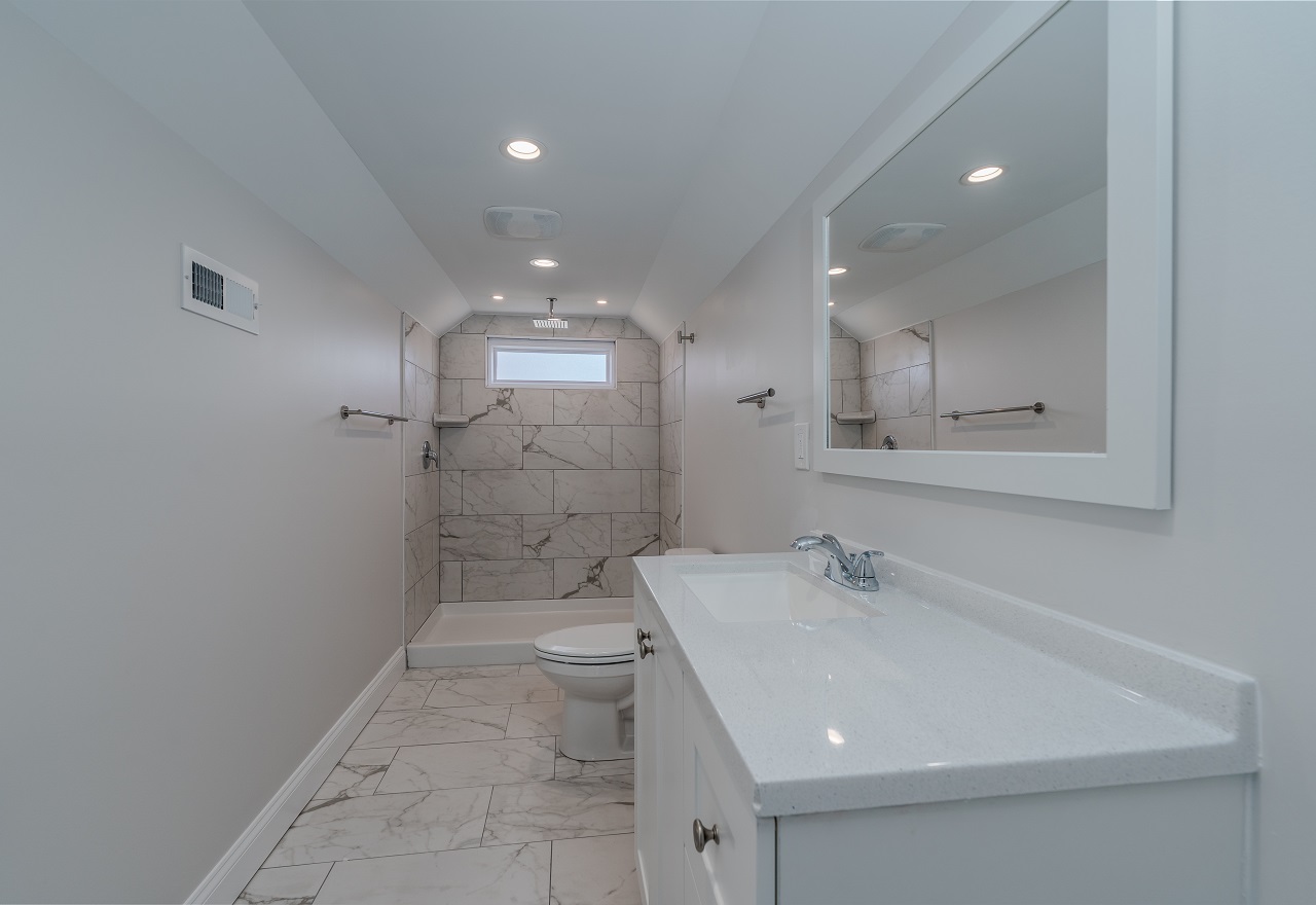 Third Floor Bedroom 1 Bathroom